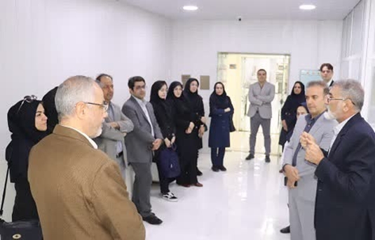 بازدید معاون غذا و داروی اهواز از مرکز تحقیقات کشاورزی صفی‌آباد دزفول